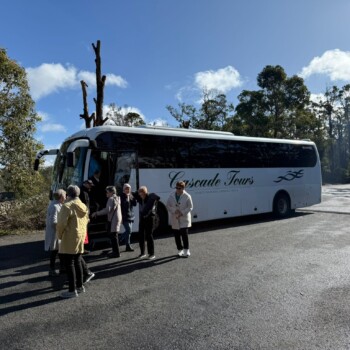 Cascade coach at Wellington Dam
